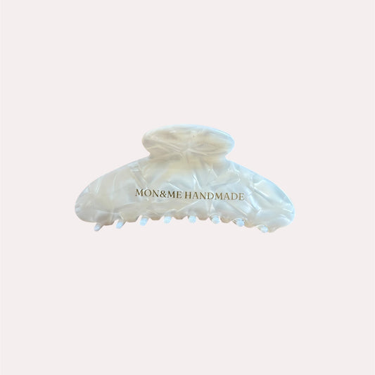 CLAW CLIP- PEARL SWIRL
